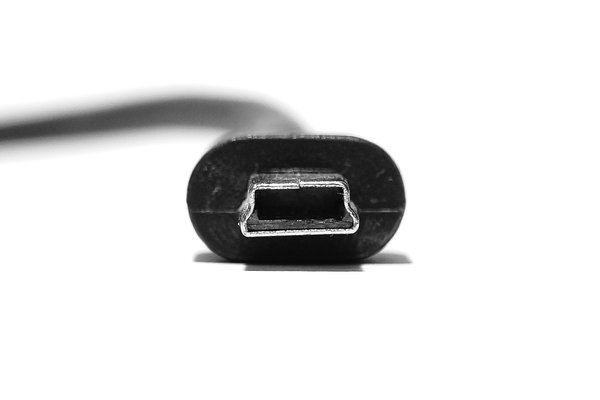 USB-3.0-Mini-B-Stecker -- 2014 -- 1715