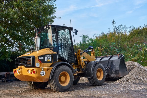 Neuss (DE), Alpenpark, Bagger -- 2014 -- 7352