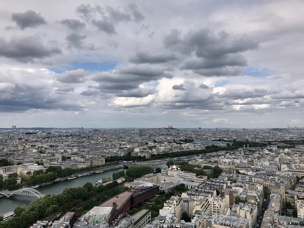 Paris (FR), Eiffelturm, Blick nach Nordosten -- 2019 -- 2364