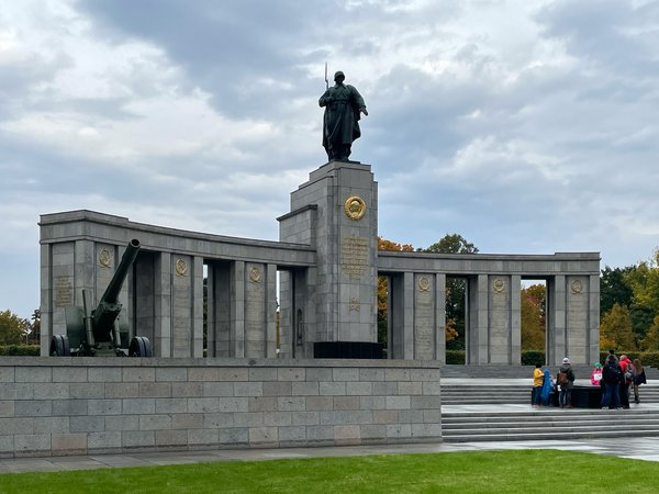 Berlin (DE), Sowjetisches Ehrenmal -- 2021 -- 9298