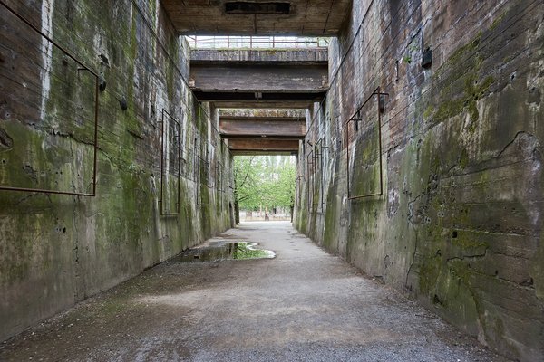 Duisburg (DE), Landschaftspark Nord, Bunkerduchgang -- 2022 -- 0035