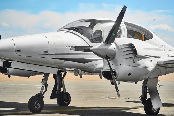 Diamond DA42 (D-GOMH), Mülheim an der Ruhr ESS (DE) -- 2022 -- 0017