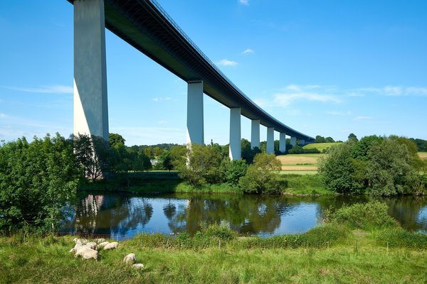 Mülheim an der Ruhr (DE), Mintarder Brücke -- 2022 -- 0049
