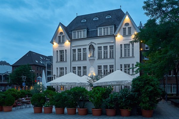Neuss (DE), Weißes Haus -- 2023 -- 0070