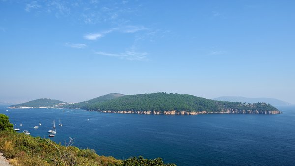 Istanbul (TR), Burgazada, Blick auf Heybeliada -- 2024 -- 0623