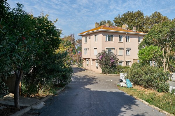 Istanbul (TR), Burgazada, Barbaros Hayrettin Caddesi -- 2024 -- 0683