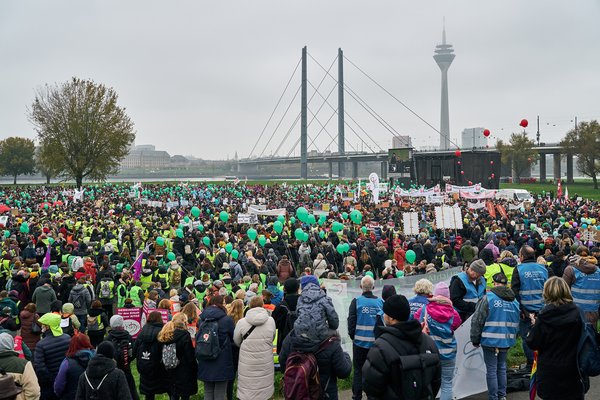 Düsseldorf (DE), „NRW bleib sozial“ -- 2024 -- 1141